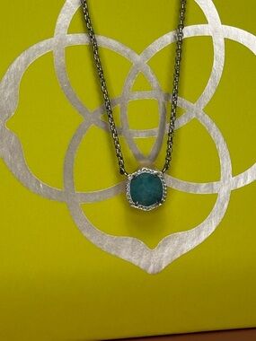 Kendra Scott Teal Stone Pendant Necklace with Gold Tone Chain